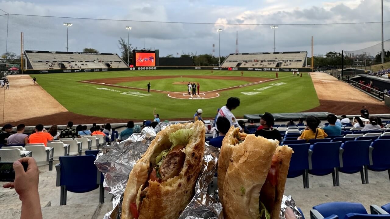 Mi experiencia disfrutando partido de beisbol en Cancún